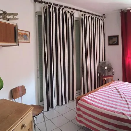 9 Rue D'amsterdam Appartamento *