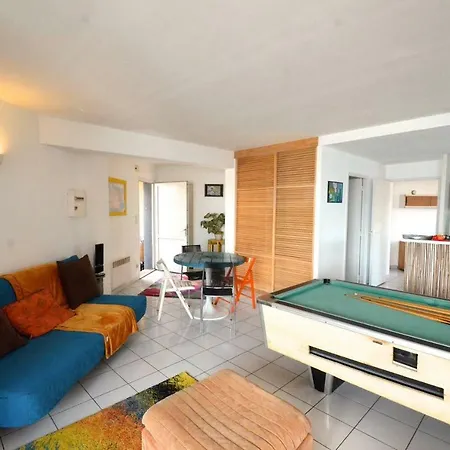 9 Rue D'amsterdam * Sète